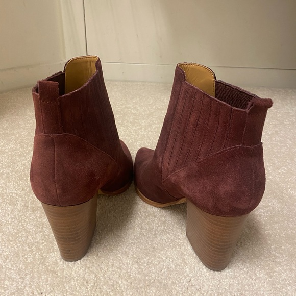 Marc Fisher Plum Red Ankle Boots - Picture 3 of 5